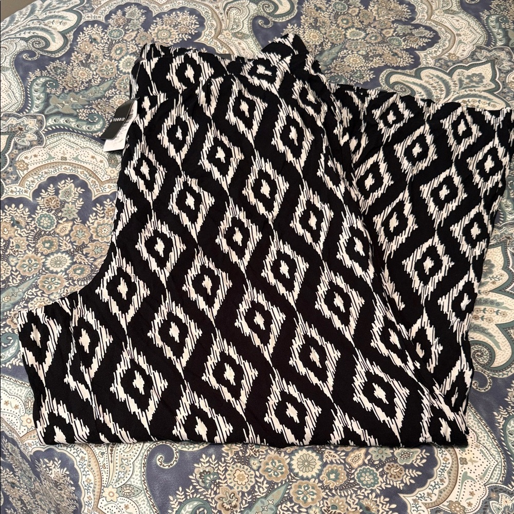 Black and White Ikat palazzo pants from Torrid